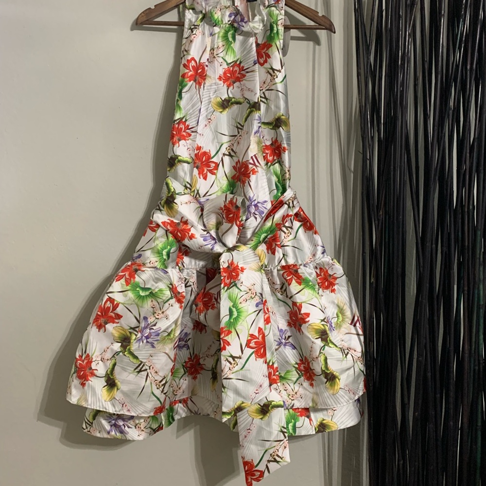 Boutique midi no sleeve layered dress.